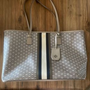 Tory Burch Gemini Link Tote